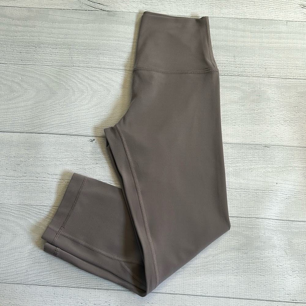Lululemon Align Crops 19” sz 4